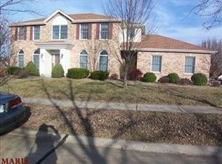 559 Meadow Chase Dr, Saint Charles, MO 63303
