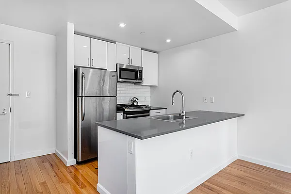 Rented by Living New York | media 17