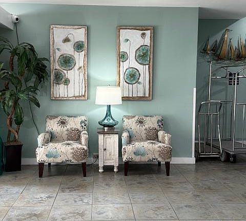 4th image of 602 W Ft Macon Road #132