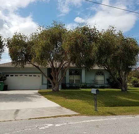 4th image of 829 Blanc Ct
