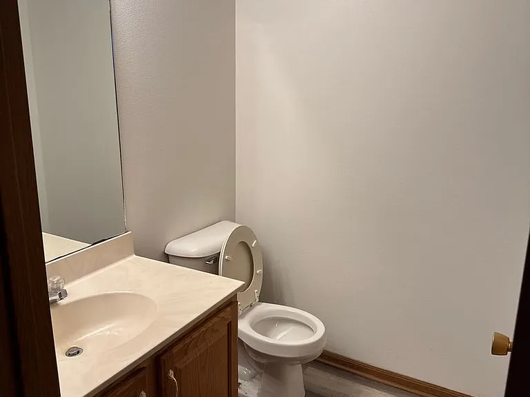 Boulder Ridge Apartments and Townhomes — Photo 14