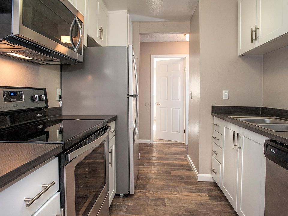 1st image of 202 Calvert Dr #172