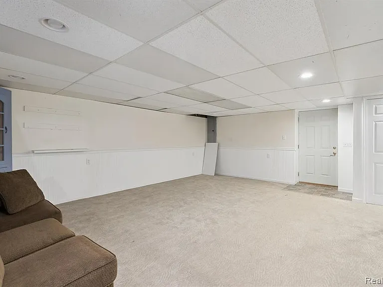 2860 E Coon Lake Rd — Photo 24