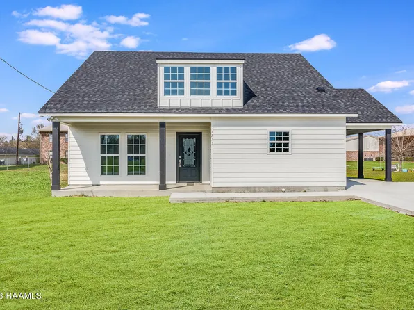 1713 E B North St, Rayne, LA 70578