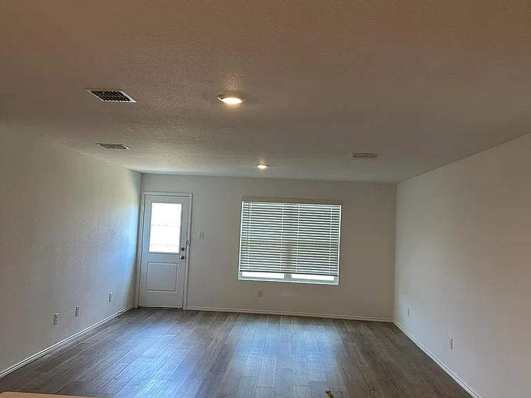 5705 Manarchos Ln — Photo 12