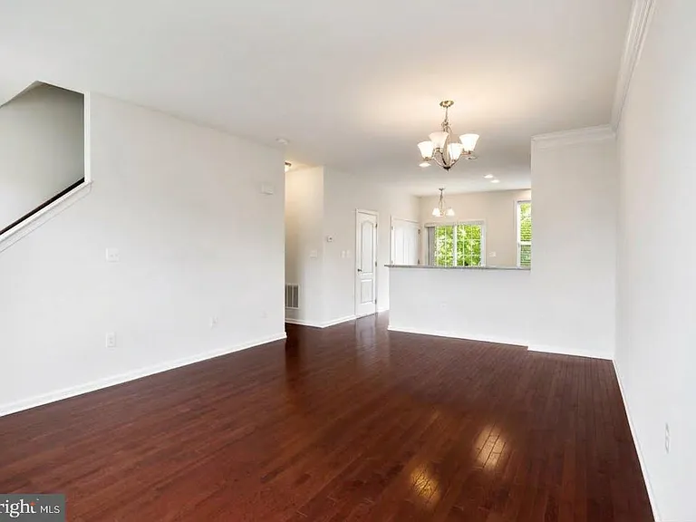 43140 Whelplehill Ter — Photo 9