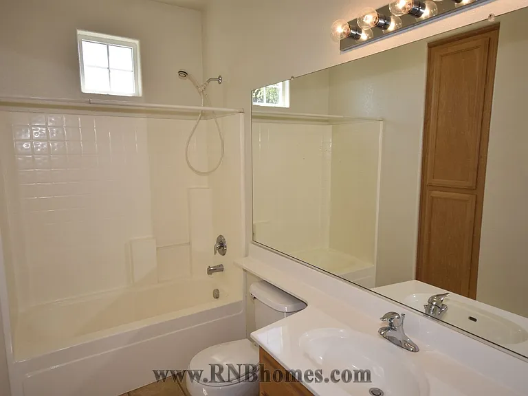 268 Phoenix Cir — Photo 10