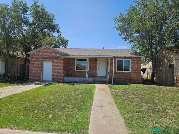 923 W 17th St, Portales, NM 88130