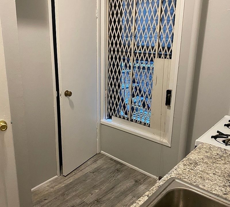 2nd image of 334 E 65th St #2O
