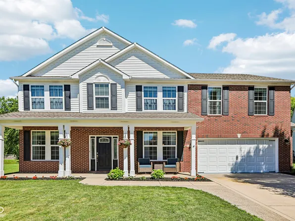 2059 Riverstone Ct, Avon, IN 46123