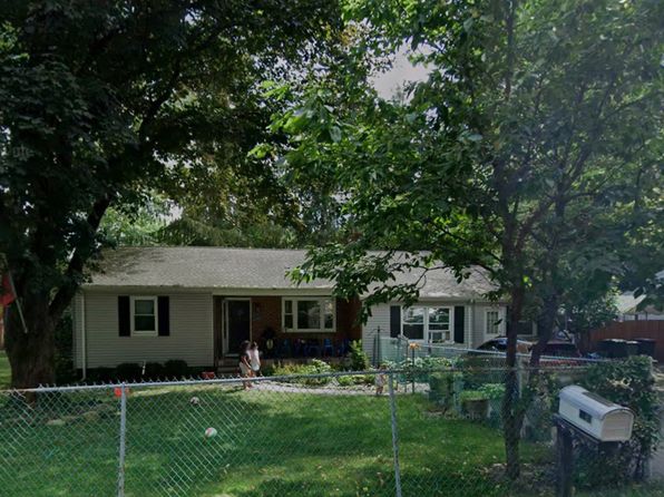 87 N Airmont Rd