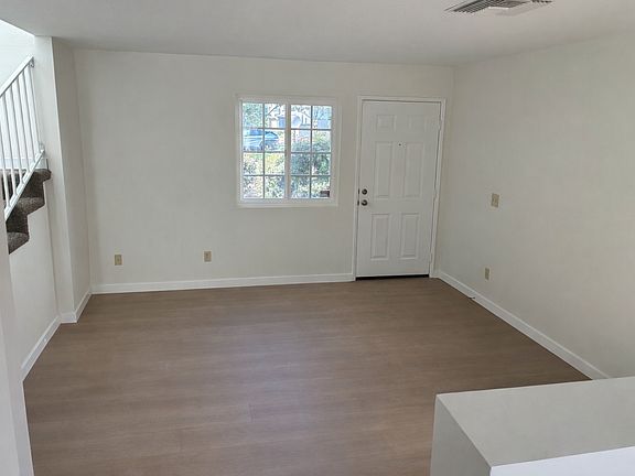 5th image of 1465 E Lexington Ave Unit 5C