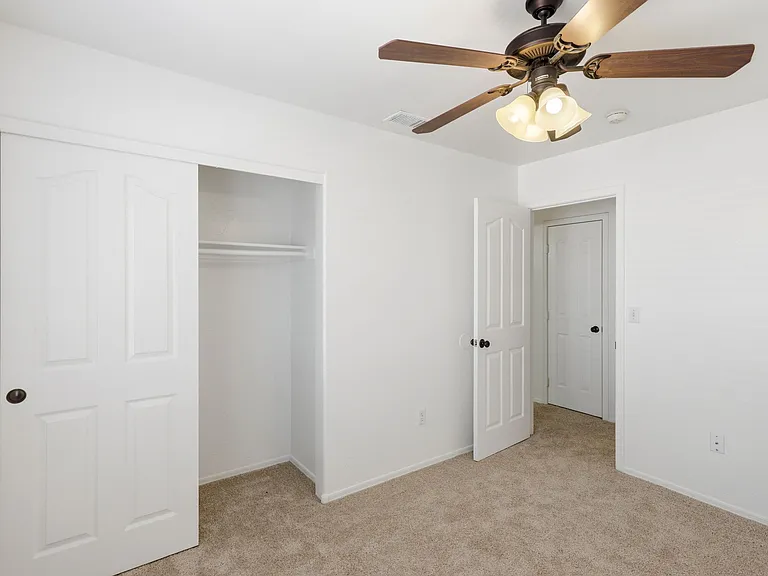 1492 N Saddle St — Photo 28
