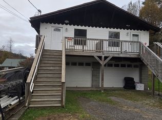 14 Lower Cease Ln APT 201, Harveys Lake, PA 18618