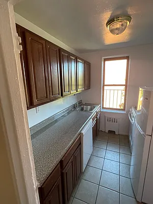 Rented by Voro Purple LLC | media 9