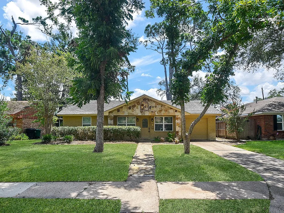 5209 De Milo Dr