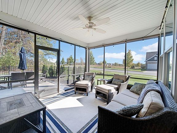 5th image of 688 Bodkin Ln