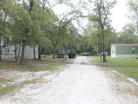 2nd image of 1032 College Cir