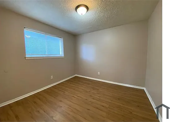 2 bed, 950 sqft, $895 — Photo 4
