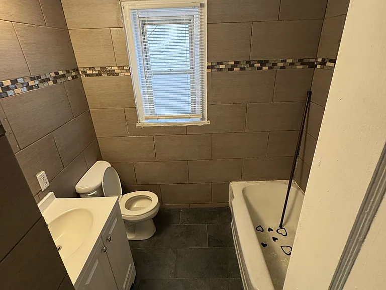 3056 Richmond St #11 — Photo 7