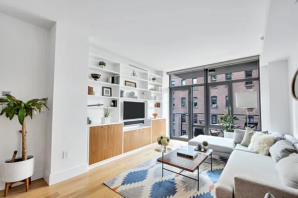 Sold by Compass | media 2