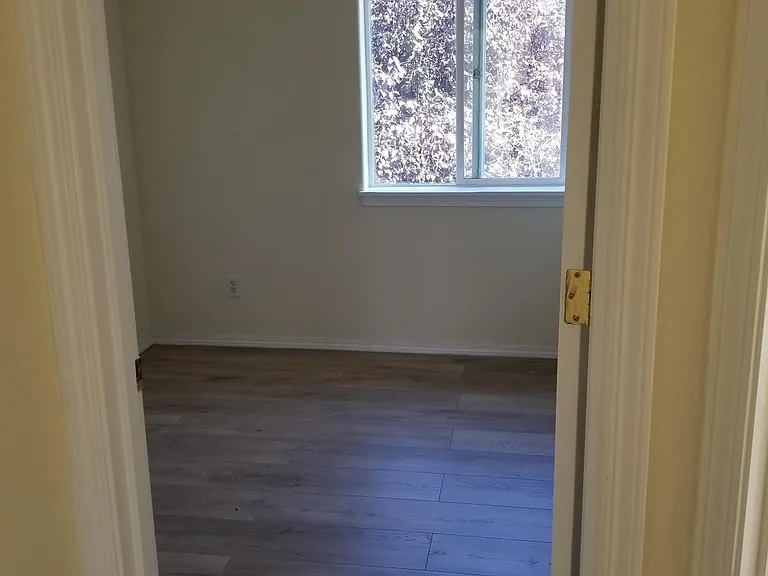 12161 SE Harold St — Photo 12