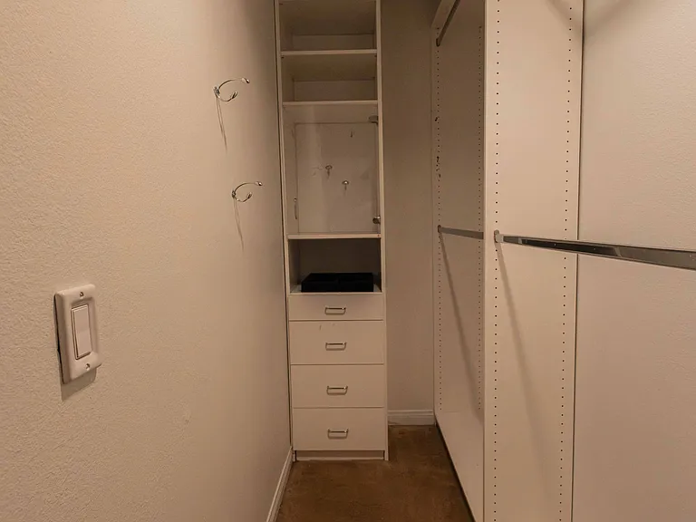 1131 Campbell St #211 — Photo 25