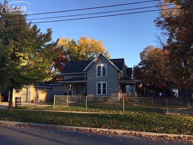 1st image of 203 N Elm St
