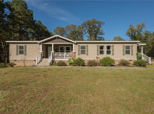 566 Cheaneys Bridge Rd, Dunnsville, VA 22454