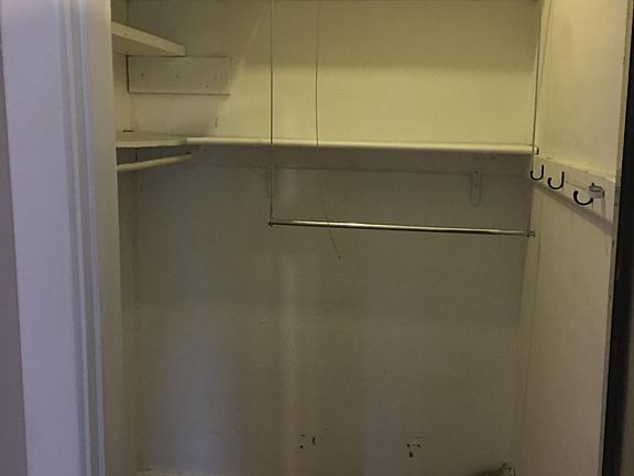 walk in closet