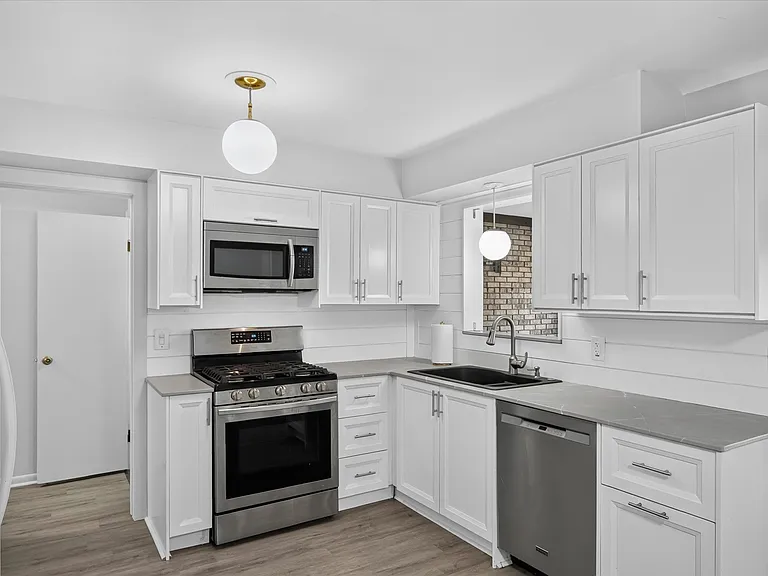 15109A Susanna St — Photo 5