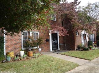 120 Cambridge Place Dr, Little Rock, AR 72227