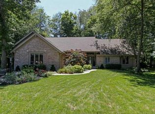 1828 Wood Haven Ct, Greenwood, IN