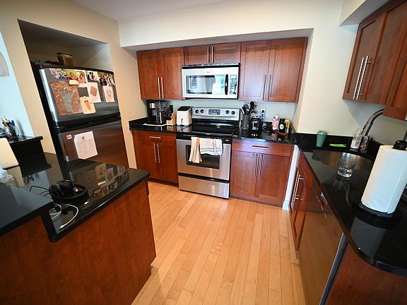 4th image of 1600 Beacon St #712A
