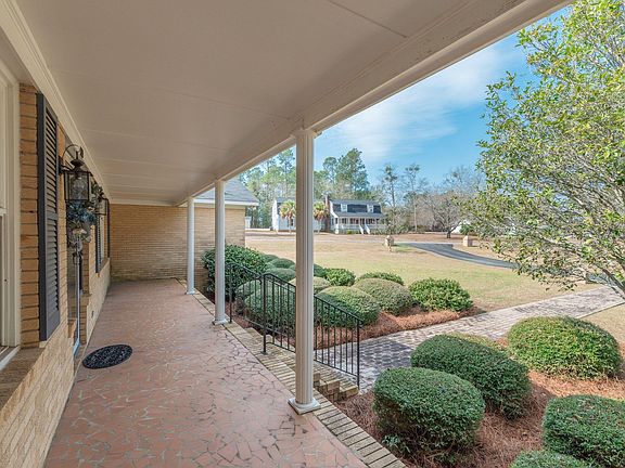 4th image of 120 Converse St