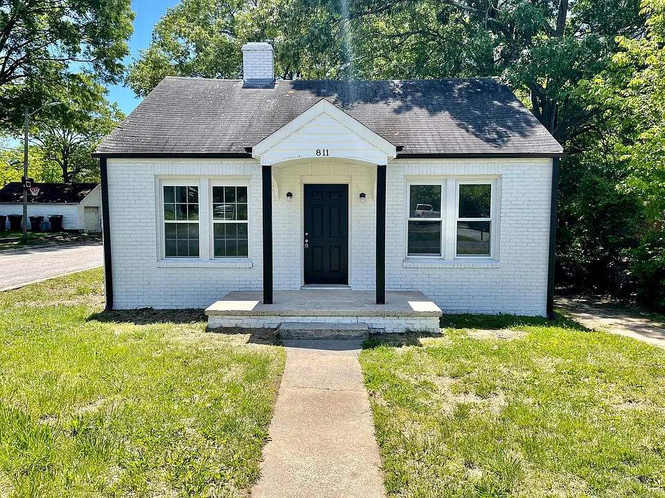 811 Dana Pl