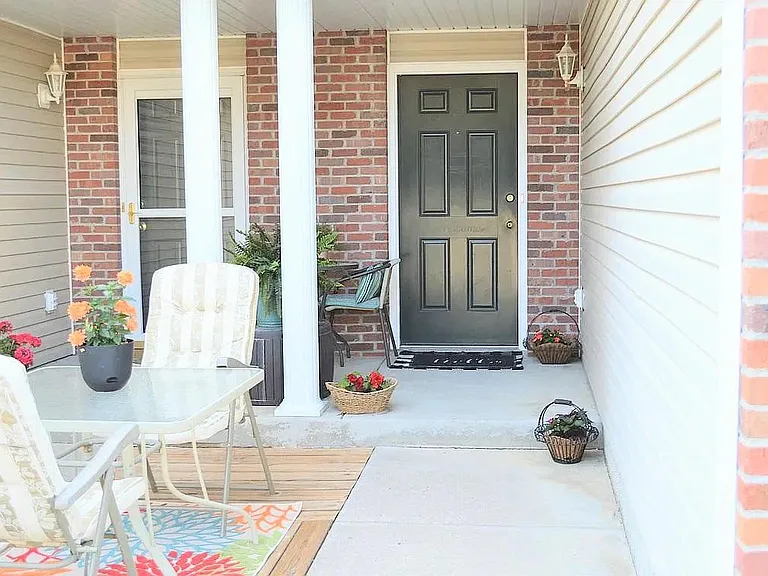 8900 Sicily Ln — Photo 30