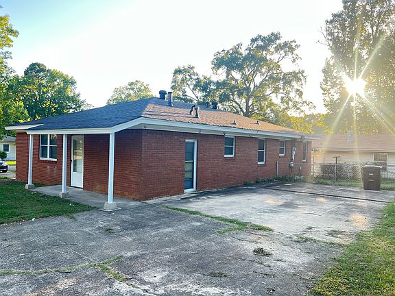 2nd image of 500 Hayes St