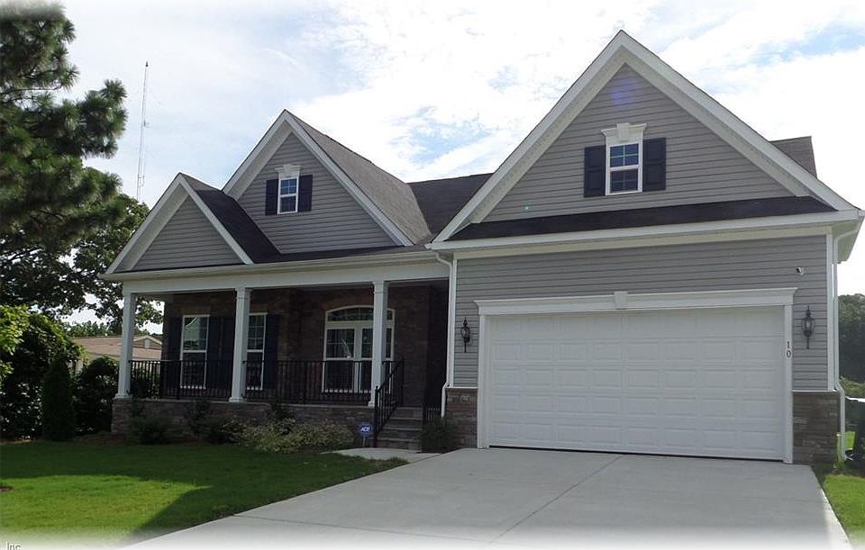 1st image of 10 Mary Ann Dr