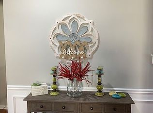 915 Pinnacle Ln, Suwanee, GA 30024