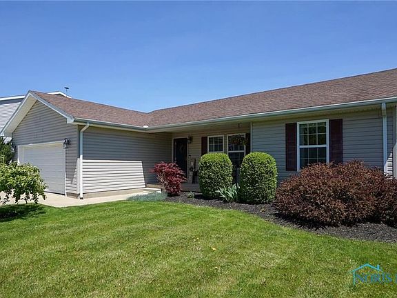 3rd image of 667 Apple Blossom Ln