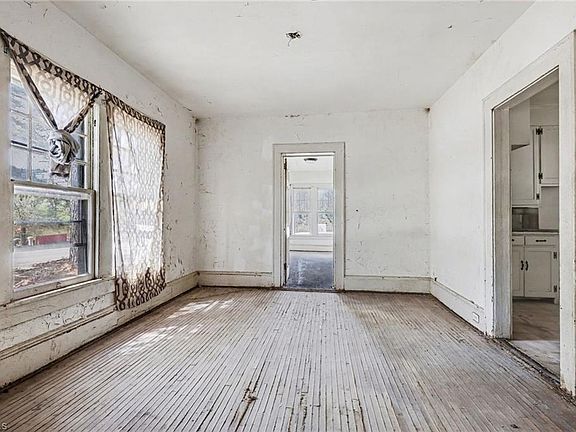 5th image of 1411 Ludwick Heights Ln
