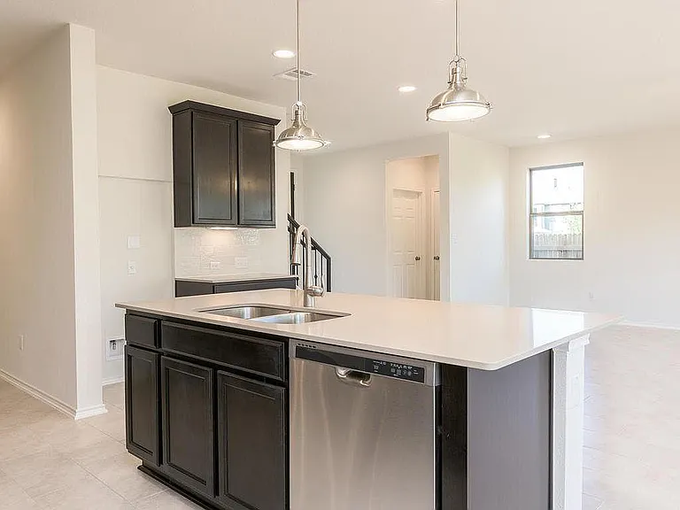 9103 White Coral Dr — Photo 10