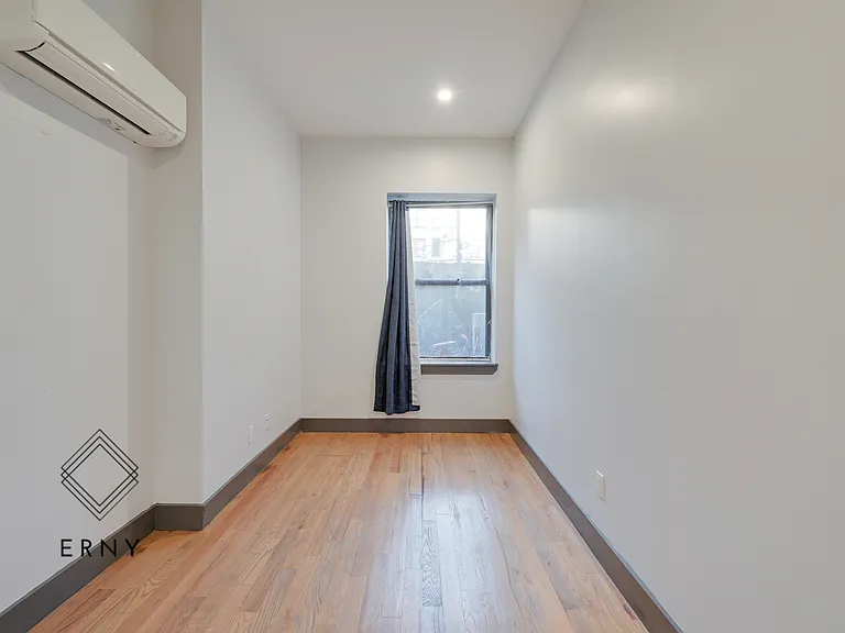 203 Rochester Ave #3C — Photo 4