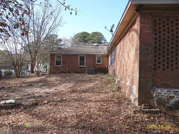 5th image of 240 Elba Dr