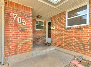 705 Greenwood Dr, Midwest City, OK 73110