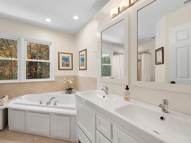 805 S White St — Photo 21