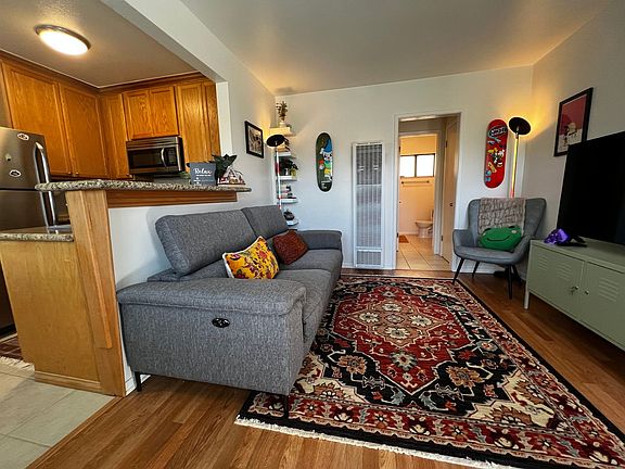 2nd image of 4810 Lincoln Ave #4810D