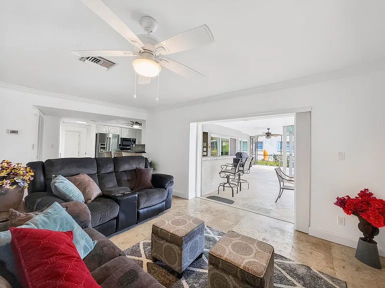 283 Forest Hills Blvd — Photo 11