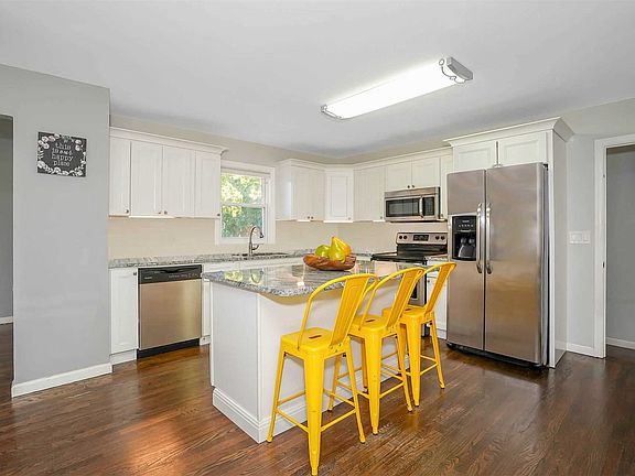 5th image of 1219 Waverly Ave